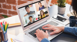 The online workforce and the importance of fiber optic connection